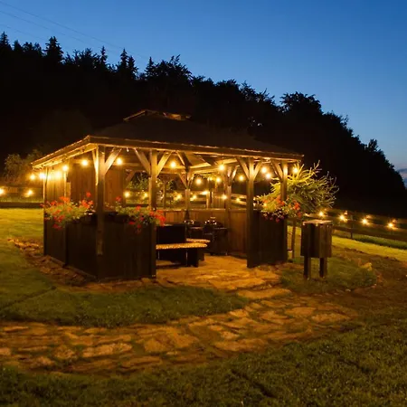 I Pod Snieznikiem Aparthotel 3*