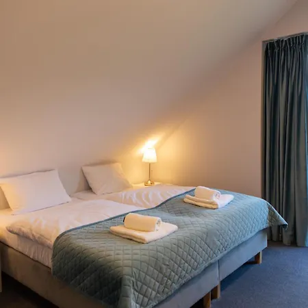 I Pod Snieznikiem Aparthotel 3*