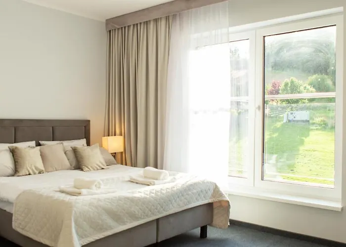 I Pod Snieznikiem Aparthotel 3*